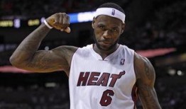 圈内爆料詹姆斯合同生效,新赛季征程即将开启！